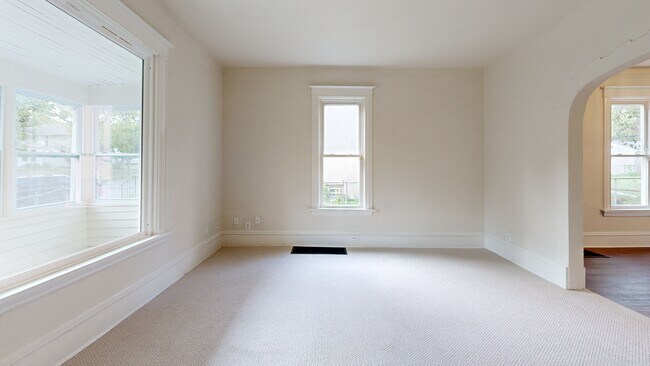 3827 N 6th St, Minneapolis, MN 55412 - photo 2