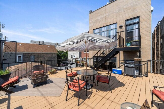 2031 W Coulter St unit ID1244911P, Chicago, IL 60608 - photo 4