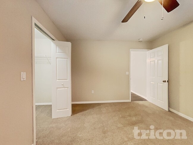 3233 Ambassador Ave, Spring Hill, FL 34609 - photo 6