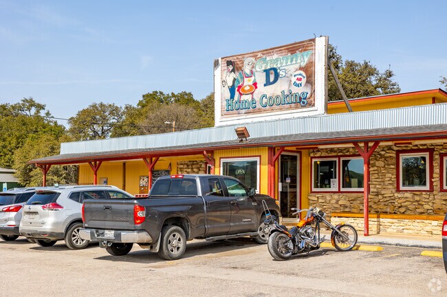 Granny D's provides a taste of southern cooking in Canyon Lake.