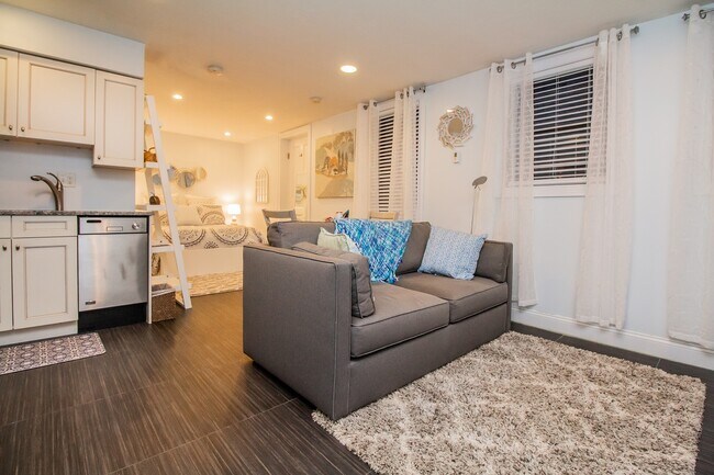 24 Hancock St unit 2, Boston, MA 02114 - photo 4