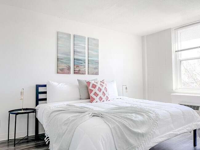 2515 Burnet Ave unit ID1036794P, Cincinnati, OH 45219 - photo 2