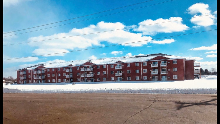 Berry Pointe Luxury Apartments, Tomah, WI 54660 - photo 1