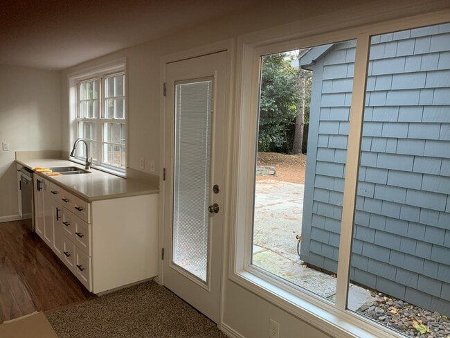 1760 SW 90th Ave, Portland, OR 97225 - photo 6