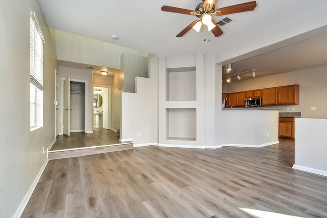 4950 Attitude Ct, North Las Vegas, NV 89031 - photo 6