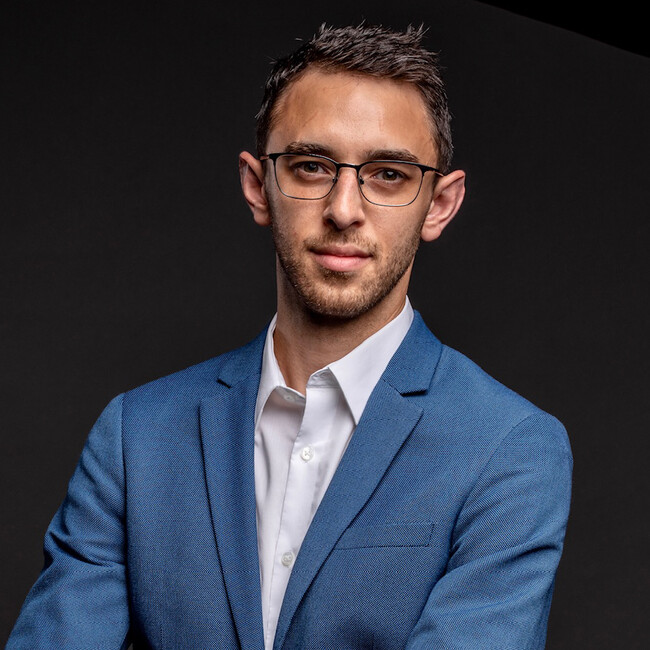 Agent Photo