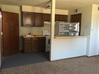 1403 Hennessey St Unit 41, Dodge City, KS 67801