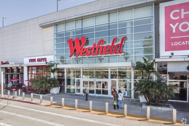 Westfield Mall in Culver City’s Fox Hills offers shopping, dining, and entertainment.