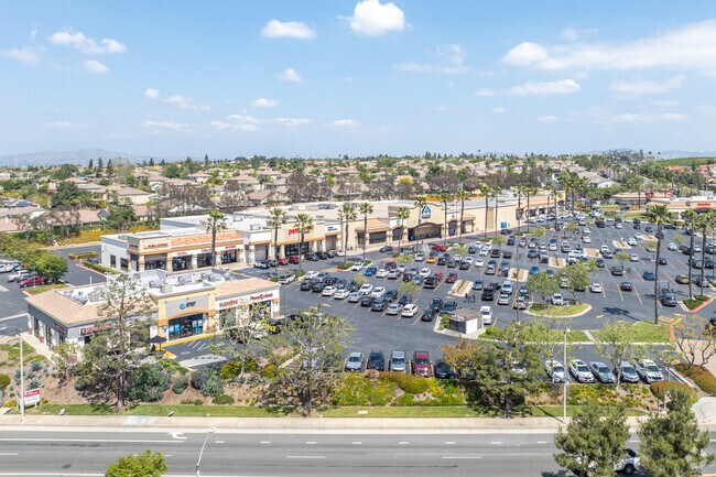 A big shopping center with a wide range of restaurants and retailers awaits you in Orangecrest.