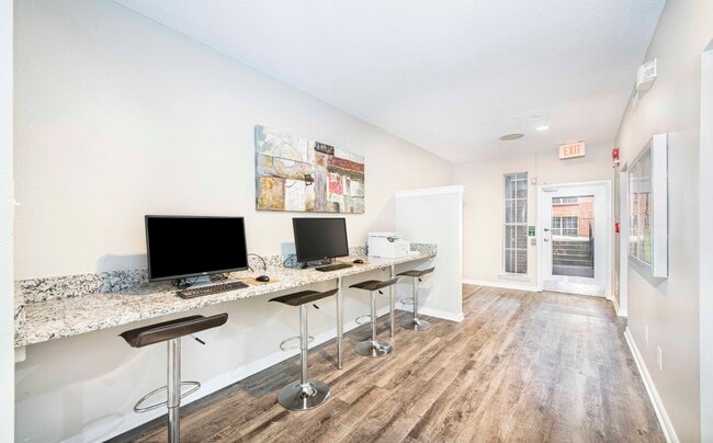 MAA Tysons Corner, McLean, VA 22102 - photo 7