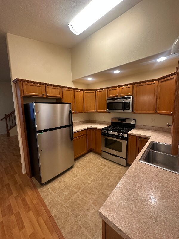 6140 Austin St, Anchorage, AK 99518 - photo 7