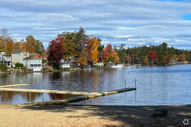 Scenic Baboosic Lake is located in the Amherst neighborhood.