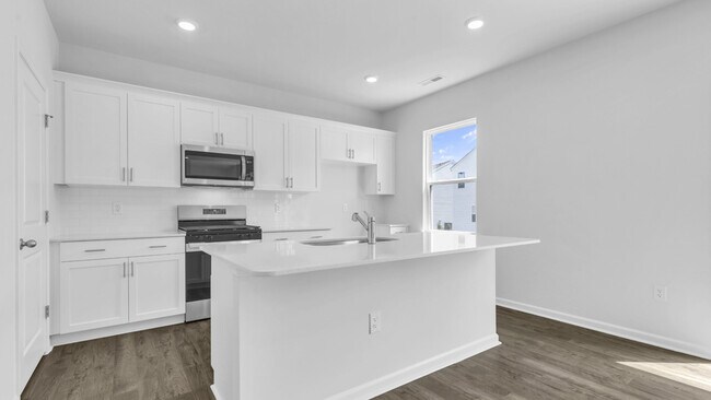 102 Olive History Way unit 38831661, Clayton, NC 27520 - photo 4