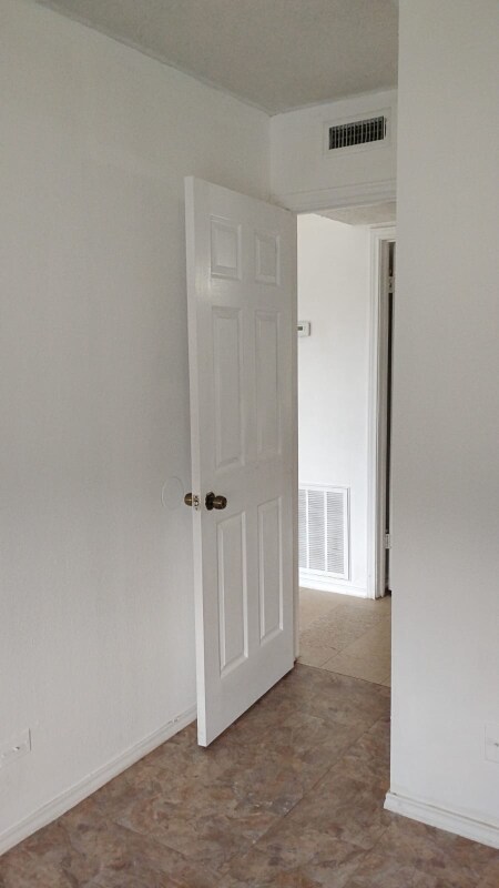 814-820 N 26th St unit 10, Harlingen, TX 78550 - photo 1