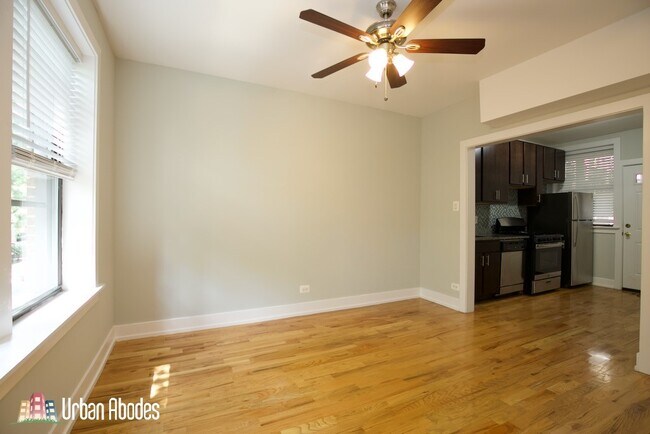 3908 N Janssen Ave unit A04C, Chicago, IL 60613 - photo 6