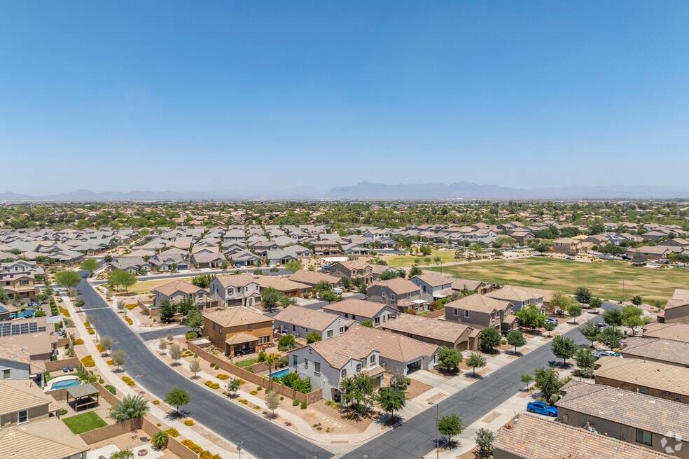 TheVillageAtQueenCreek_564564_BY_060425_FINAL