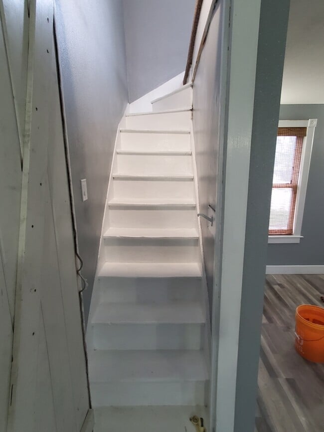 Upstairs bed access from living room