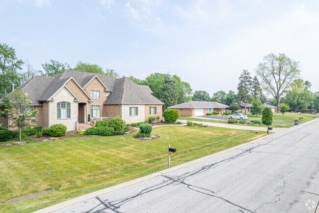 York Center has homes to accommodate families of all sizes.