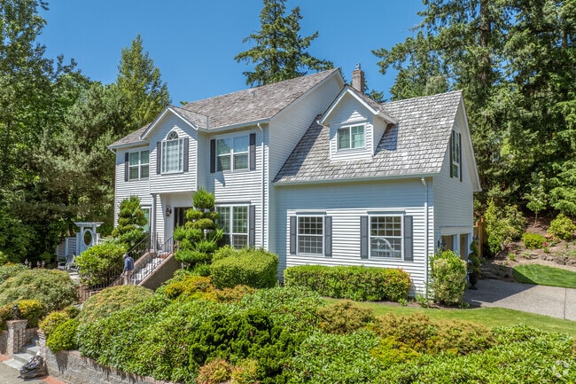 Many homes in Arnold Creek were constructed in the 1980's and 1990's.