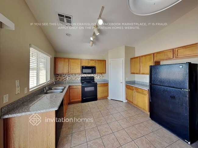 12110 N 130th Dr, El Mirage, AZ 85335 - photo 7