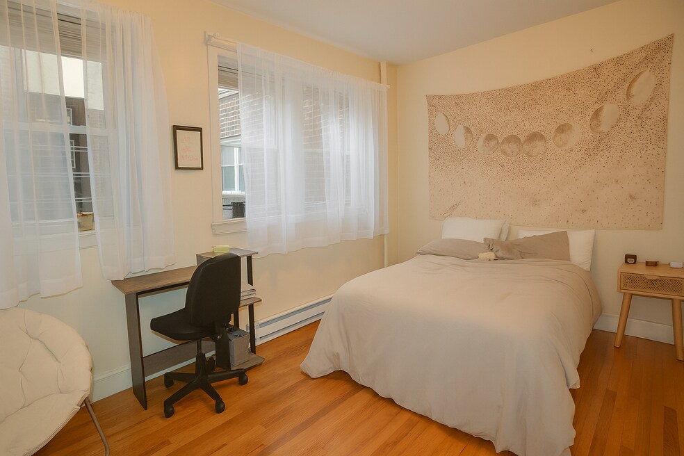 56 Egmont St unit 1, Brookline, MA 02446 - photo 1