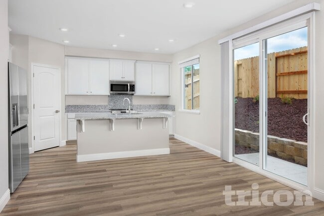 11629 Venitia Ln, Rancho Cordova, CA 95742 - photo 4