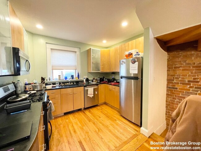 34 Greenwich St unit 1, Roxbury Crossing, MA 02120 - photo 7
