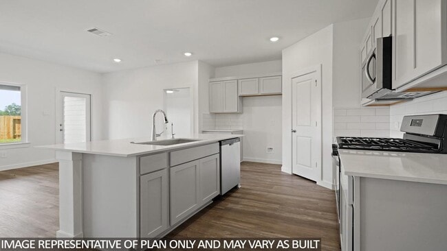 18437 Northern Red Dr, New Caney, TX 77357 - photo 5