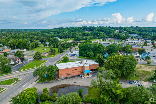 Kalamazoo Covenant Academy serves students in grades 9-12.