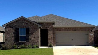 616 Amber Fields Dr, Ponder, TX 76259