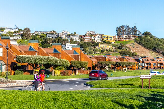 Shoreline Park is the perfect area for a bike ride.