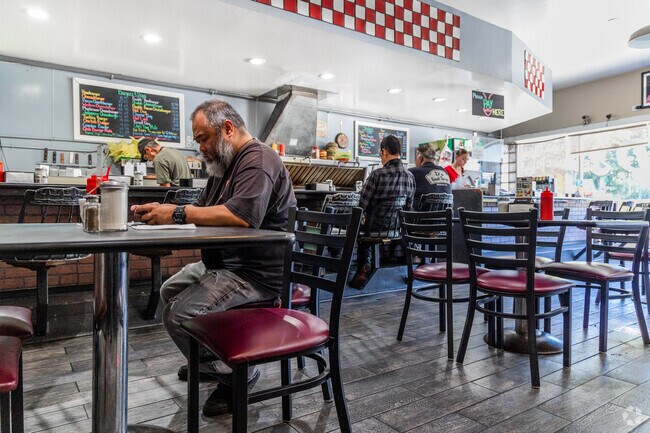 D's Giant Burger in Rodeo is a hometown favorite for it's delicious burgers.