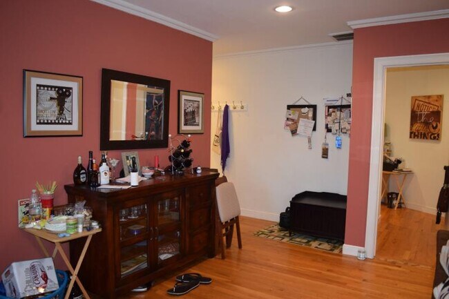 *Pictures are representative samples of the advertised unit. In some cases, the actual units you tou