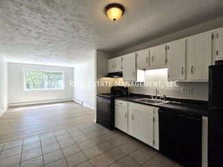 10 Tall Pines Dr Unit 11, Lewiston, ME 04240