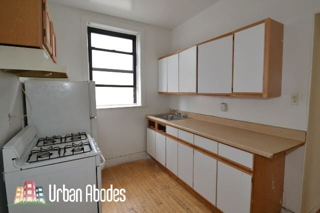 822 W Waveland Ave unit A04C, Chicago, IL 60613 - photo 3