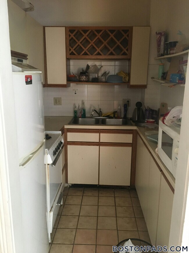 1258 Commonwealth Ave unit 3, Allston, MA 02134 - photo 3