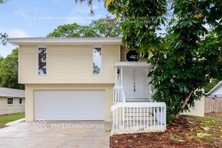 821 Riverside Dr, Tarpon Springs, FL 34689