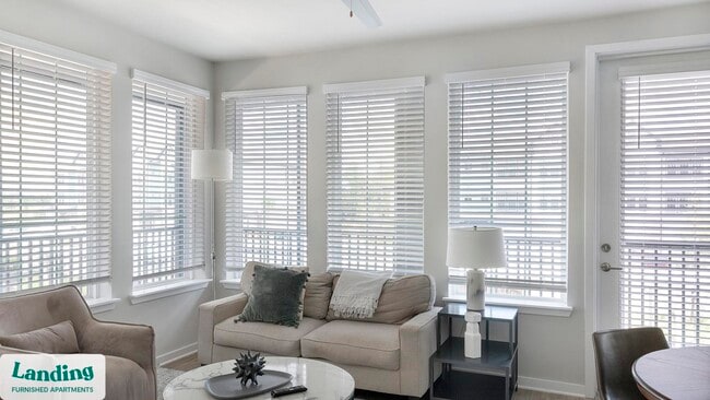 4902 Cosmos Cir unit 219, Wimauma, FL 33598 - photo 2