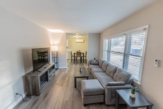 586 Oakside Dr SW Unit A, Atlanta, GA 30331