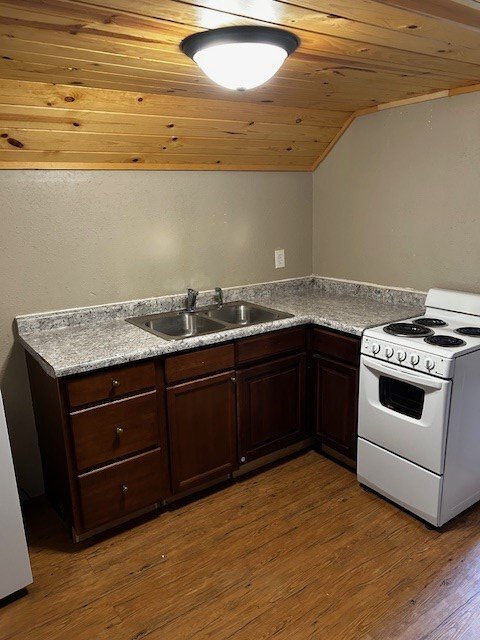 1020 Rosewood St unit 2, Brainerd, MN 56401 - photo 5