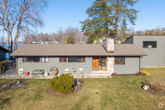 Ranch homes are a popular option for residents of Lake of the Woods.