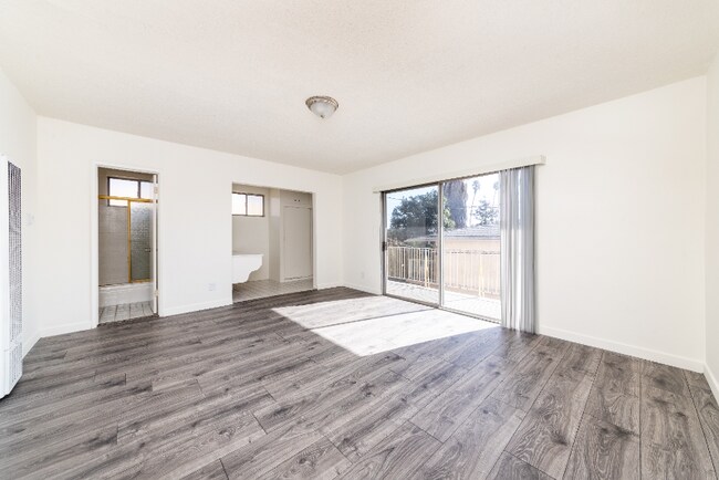 410 W Regent St unit 9, Inglewood, CA 90301 - photo 3