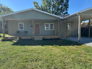 308 W Parkway Dr, Cambridge City, IN 47327