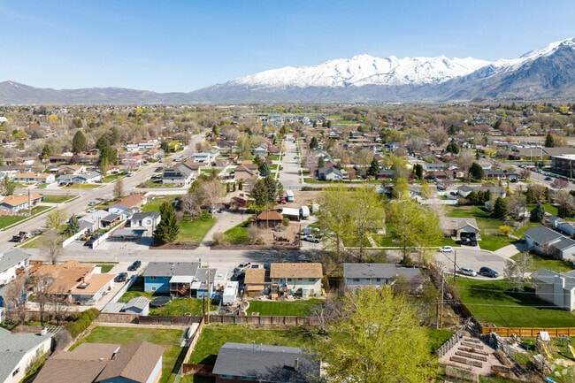 American Fork from above, visitors can see the Wasatch Mountains rising up to the east.