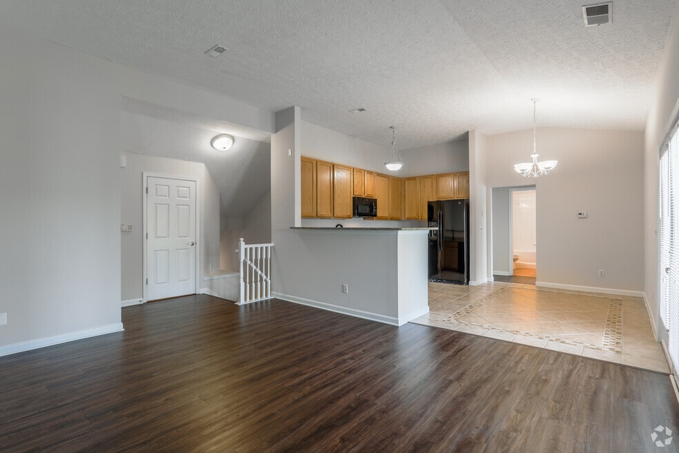 Twin Fountains, Mason, OH 45040 - photo 1