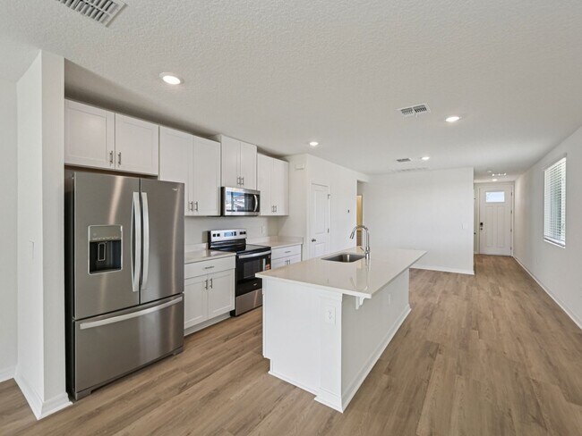 13404 Shellmore Ave, Palmetto, FL 34221 - photo 7