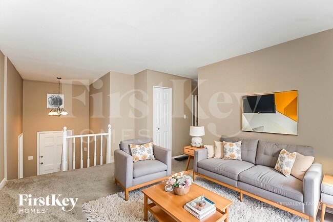 612 S Jefferson St, Brownsburg, IN 46112 - photo 3