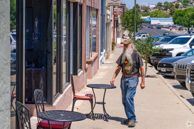 La Luz Del Dia is a casual eatery in Globe serving classic Mexican dishes with a homestyle feel.