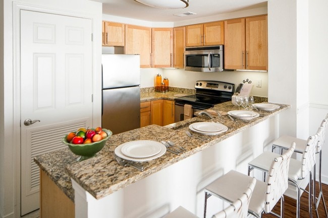 The Promenade at Harbor East, Baltimore, MD 21202 - photo 4