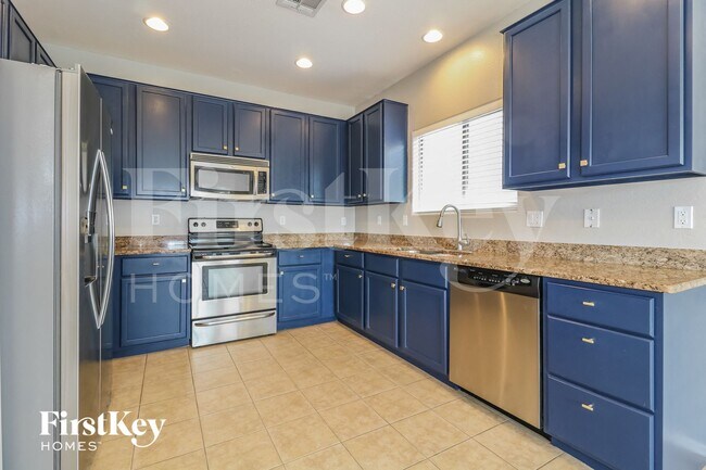 22191 W Shadow Dr, Buckeye, AZ 85326 - photo 6